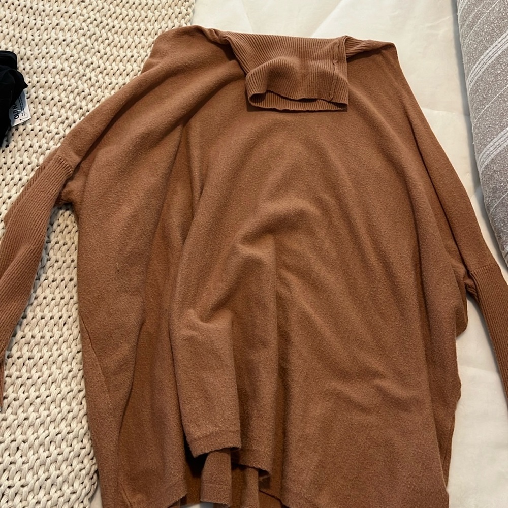 Brown tunic/sweater
